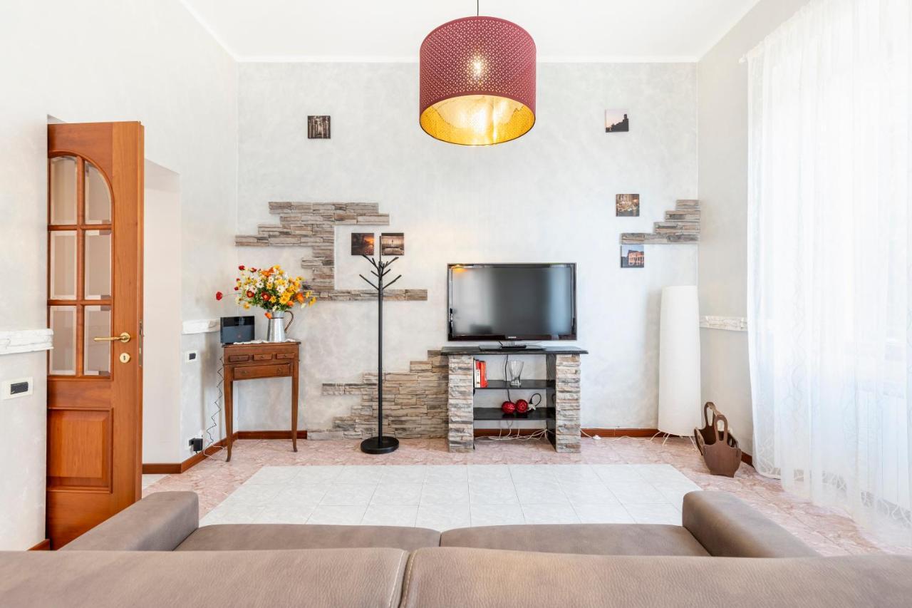Apartamento Hostly - Domus Happya - Dream In The Appia Antica Park Roma Exterior foto